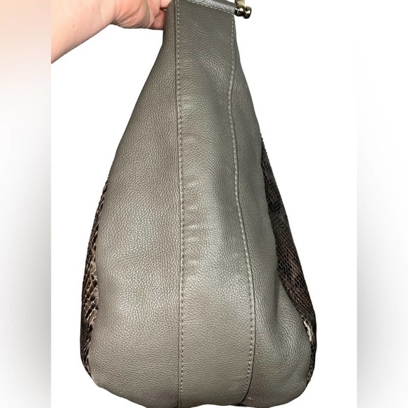 GUCCI Python Greenwich Hobo Shoulder Bag in Excellent Condition, leather - Picture 5 of 15